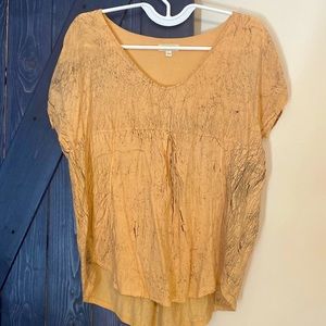 Beautiful woody blouse oversized